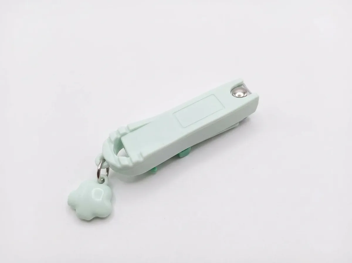 Cute Cartoon Series Little Dinosaur Nail clippers (Green)